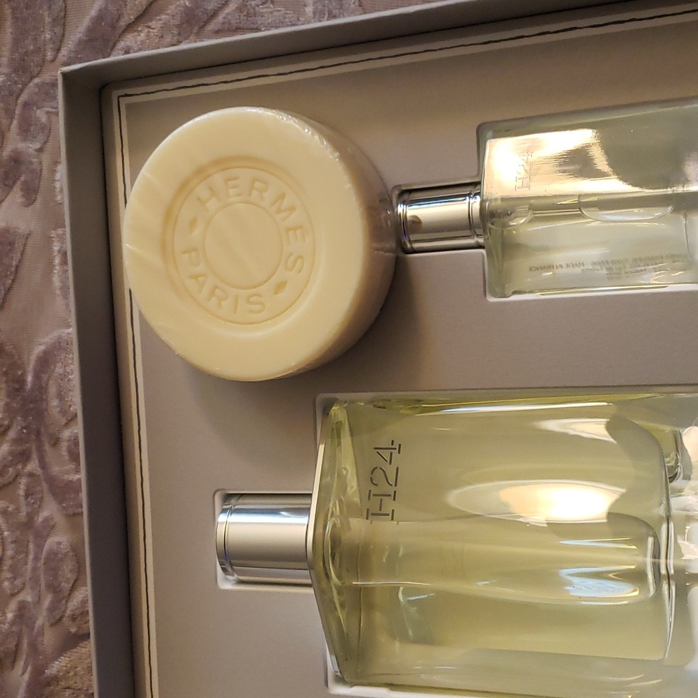 H24 Hermes Bundle & Bar Soap - image 5